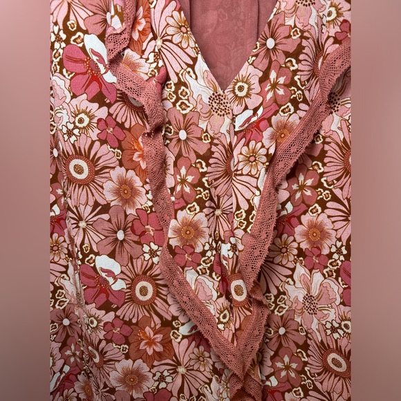 Aritzia Wilfred - Floral Eden Pink Long Sleeve V-Neck Bohemian Blouse in Size M - Picture 6 of 14